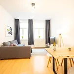 Apartman In Der Kutschgasse - Altstadt - Parkplatz Nach Verfuegbarkeit - Kueche - Wifi - Powered By Ko-living *