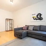 Apartman In Der Kutschgasse - Altstadt - Parkplatz Nach Verfuegbarkeit - Kueche - Wifi - Powered By Ko-living *