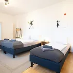 Apartman In Der Kutschgasse - Altstadt - Parkplatz Nach Verfuegbarkeit - Kueche - Wifi - Powered By Ko-living *