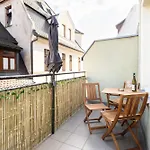 In Der Kutschgasse - Altstadt - Parkplatz Nach Verfuegbarkeit - Kueche - Wifi - Powered By Ko-living