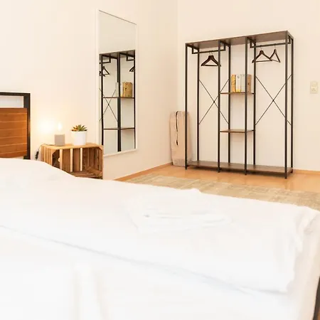 Apartmán In Der Kutschgasse - Altstadt - Parkplatz Nach Verfuegbarkeit - Kueche - Wifi - Powered By Ko-living Halle (Saale)