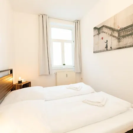 Ko-living Handel Stuben: Street Art In Altstadt Apartment *