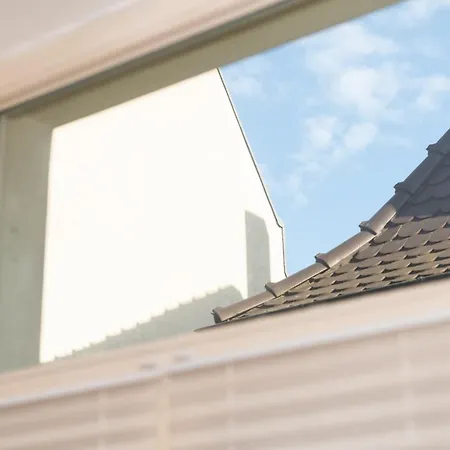 Ko-living Handel Stuben: Street Art In Altstadt Apartment *