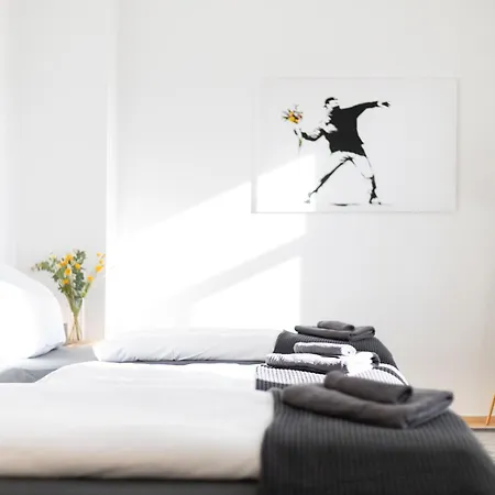 Ko-living Handel Stuben: Street Art In Altstadt Apartment