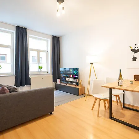 Ko-living - Haendel & Street Art Design - Altstadt - Zentral - Kueche - Smart Tv - Mehrere - Bis Zu 6 P *