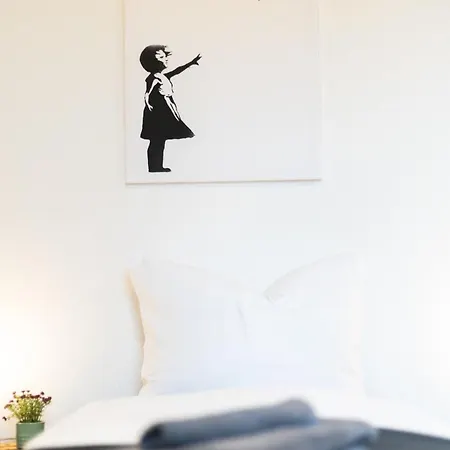 Apartment Ko-living Handel Stuben: Street Art In Altstadt Halle (Saale)