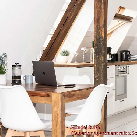 Ko-living Handel Stuben: Street Art In Altstadt Apartment
