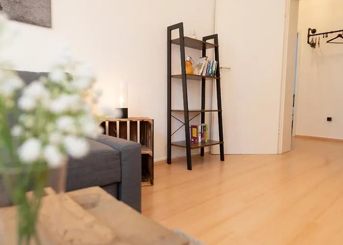 In Der Kutschgasse - Altstadt - Parkplatz Nach Verfuegbarkeit - Kueche - Wifi - Powered By Ko-living Lägenhet