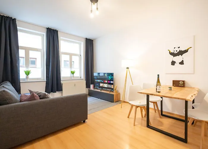 In Der Kutschgasse - Altstadt - Parkplatz Nach Verfuegbarkeit - Kueche - Wifi - Powered By Ko-living *