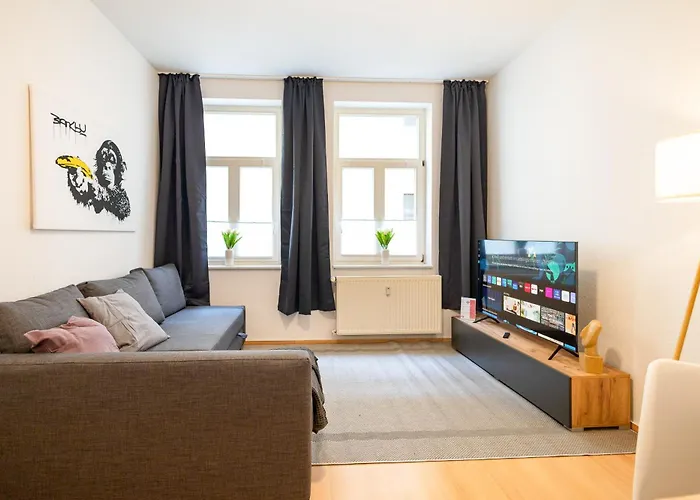 In Der Kutschgasse - Altstadt - Parkplatz Nach Verfuegbarkeit - Kueche - Wifi - Powered By Ko-living Lägenhet *