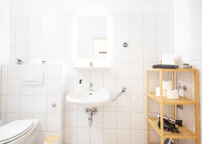 In Der Kutschgasse - Altstadt - Parkplatz Nach Verfuegbarkeit - Kueche - Wifi - Powered By Ko-living * Halle (Saale)